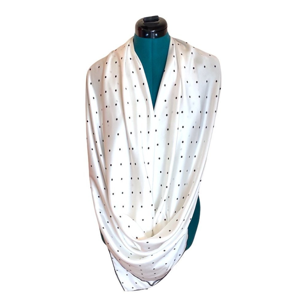 Black&White Polka Dot Wild Rag 36”